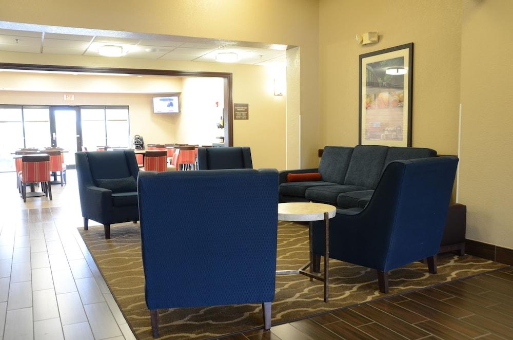 Comfort Inn & Suites Cave City Buitenkant foto