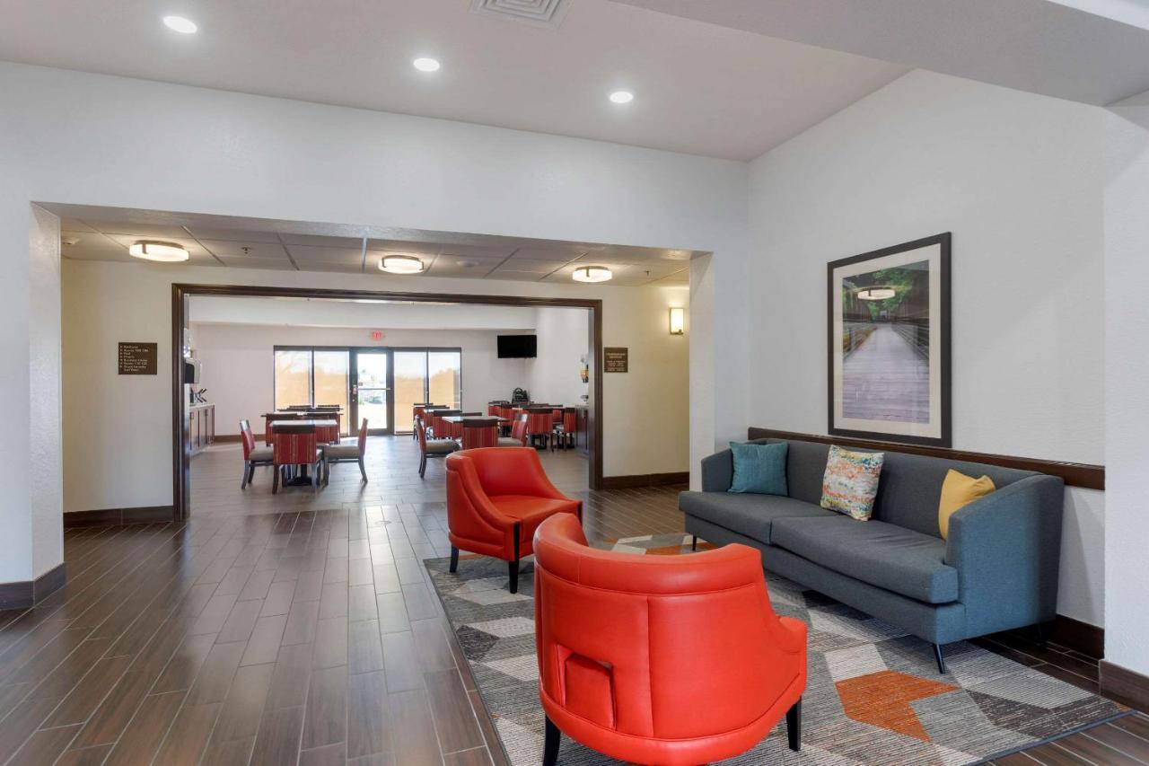 Comfort Inn & Suites Cave City Buitenkant foto