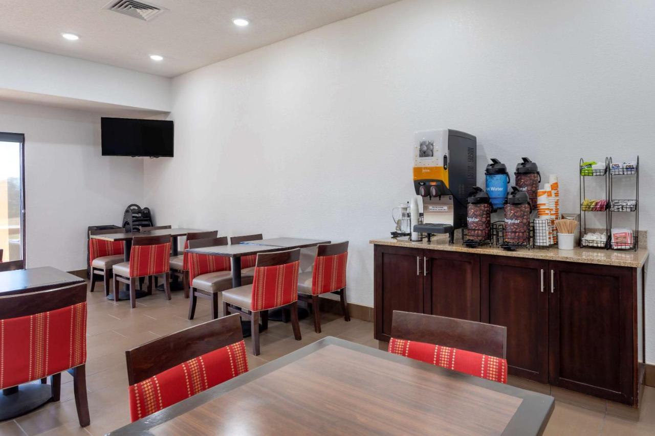 Comfort Inn & Suites Cave City Buitenkant foto