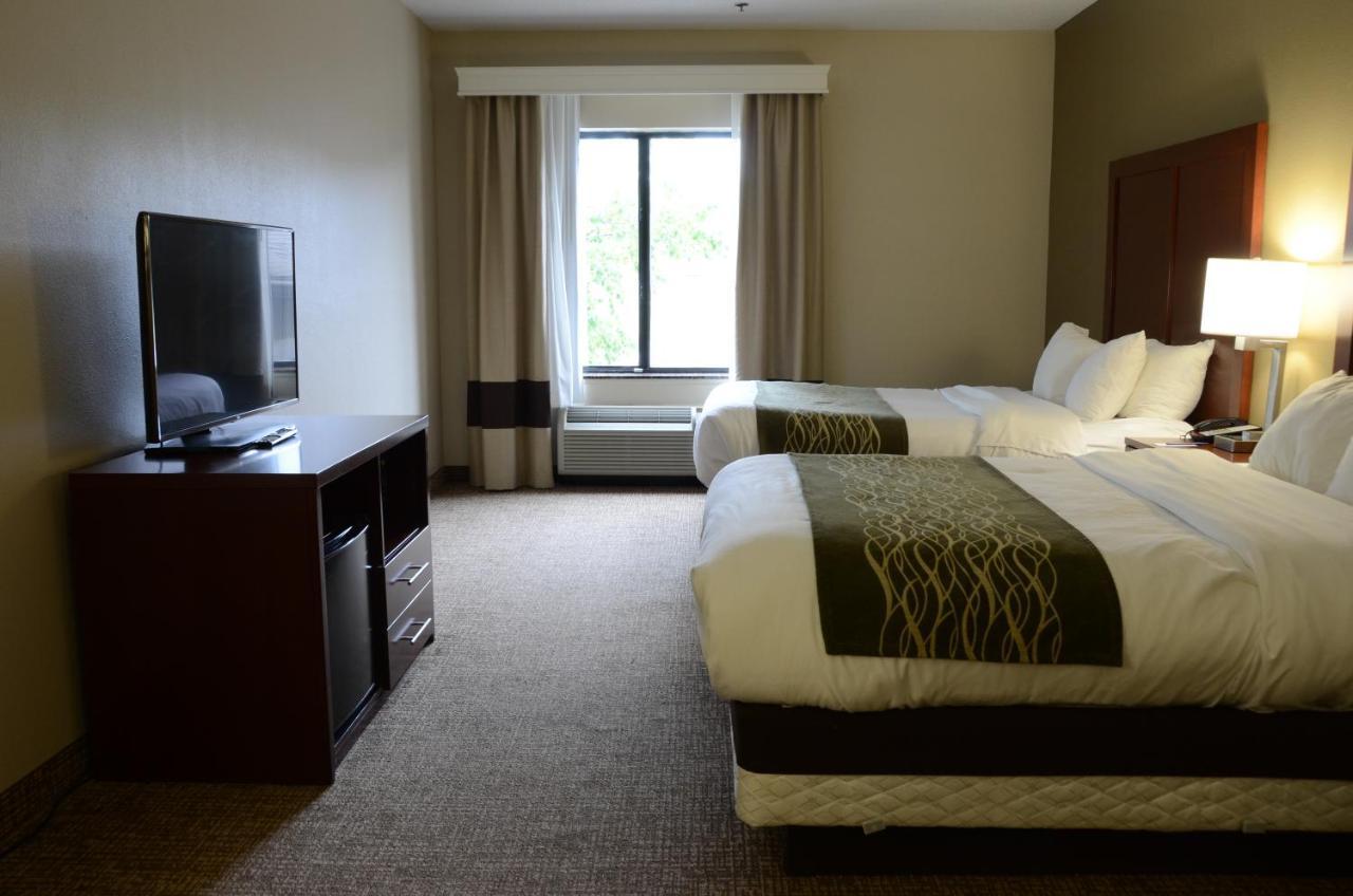 Comfort Inn & Suites Cave City Buitenkant foto