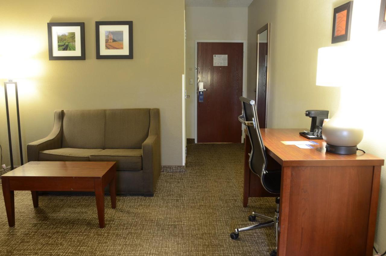 Comfort Inn & Suites Cave City Buitenkant foto