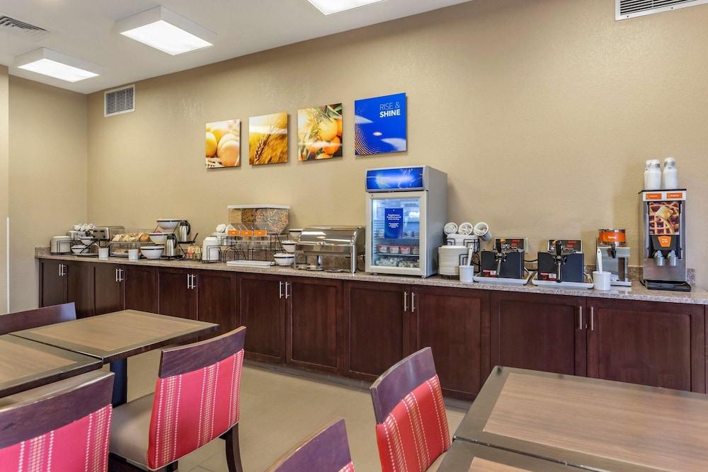Comfort Inn & Suites Cave City Buitenkant foto